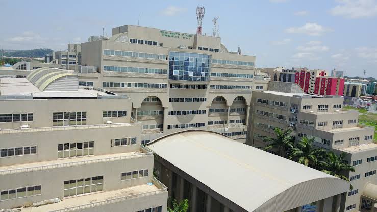Retired Nigerian soldiers protesting at the Ministry of Finance in Abuja